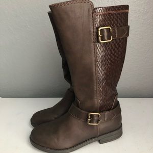 Youth girl riding boots